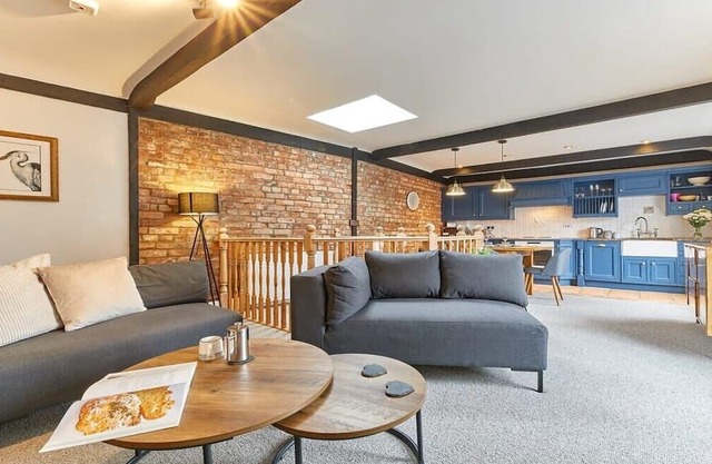 Host & Stay | The Burrow