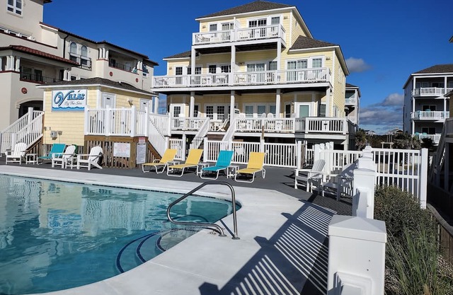 Oceanfront - Pool & Private Hot Tub on Oceanfront Deck - Spectacular Views