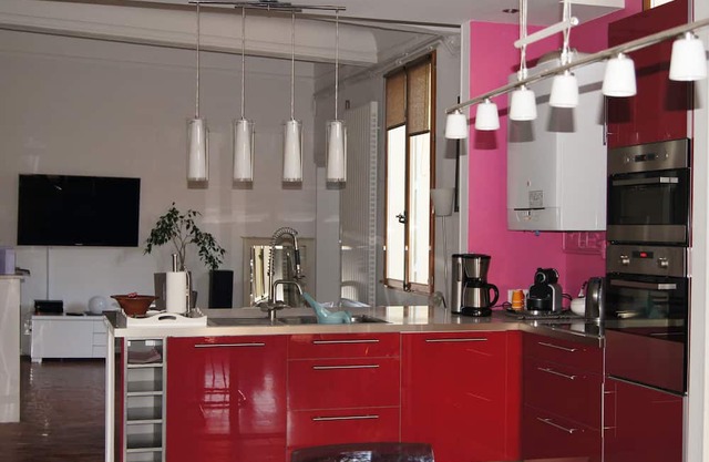 Large, quiet and design apartment, downtown, air-conditioned rooms