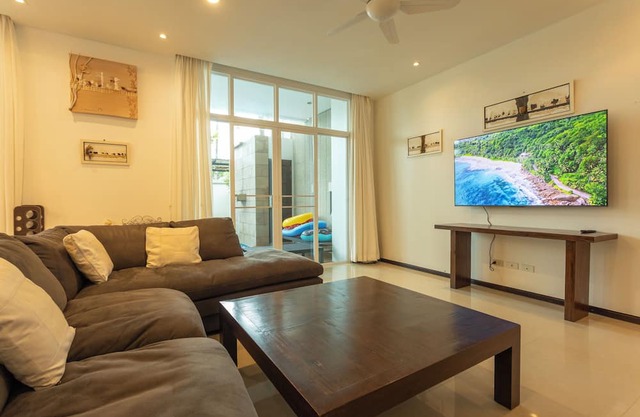 3BR PoolVilla Near Nai Harn Beach V113