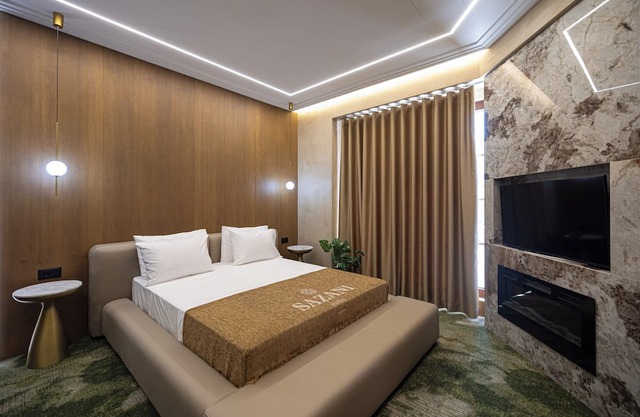 Sazani Hotel