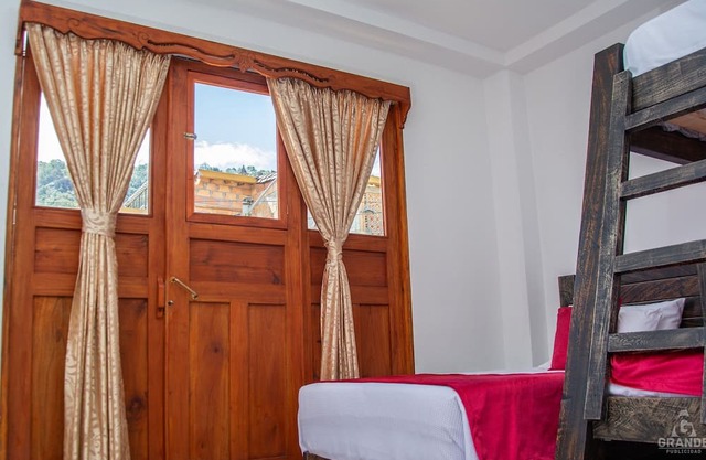Hotel Madre Laura