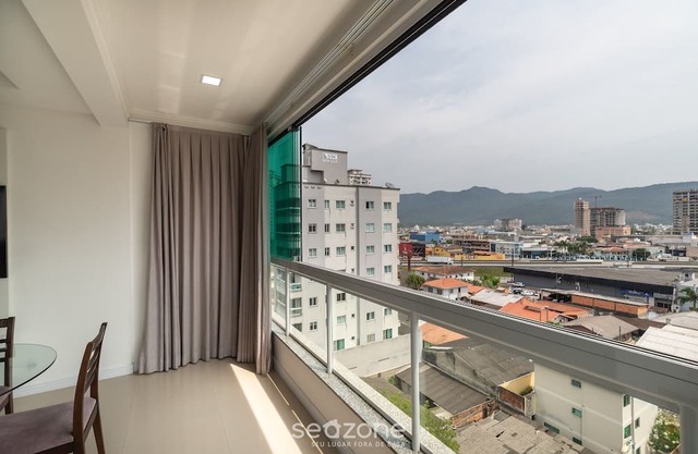 2BR Apt With BBQ in Meia Praia Mlo0601