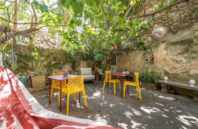 Studio Twin Beds in Aix en Provence