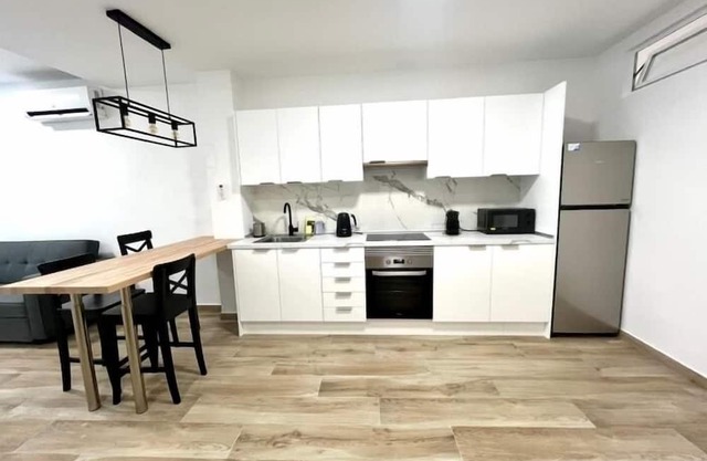 Modern and central independent apartment