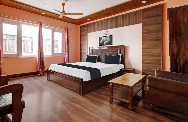 Paradox Plaza Hotel Near Delhi Airport