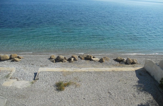 Rhea, Luxury suite on the sea!