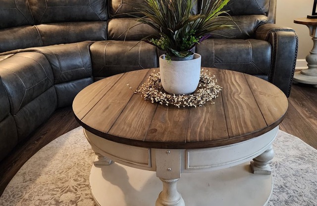 Charming 3-bedroom house with AC, WiFi in lovely Roanoke Pets allowed