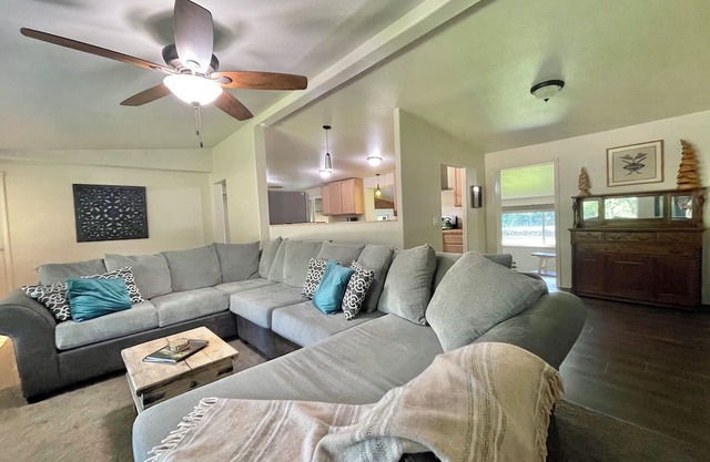 Spacious Private 3bdr 2 bath Squaw Valley/Dunlap·WiFi·AC·lawn·Kings Cyn Ntl Park
