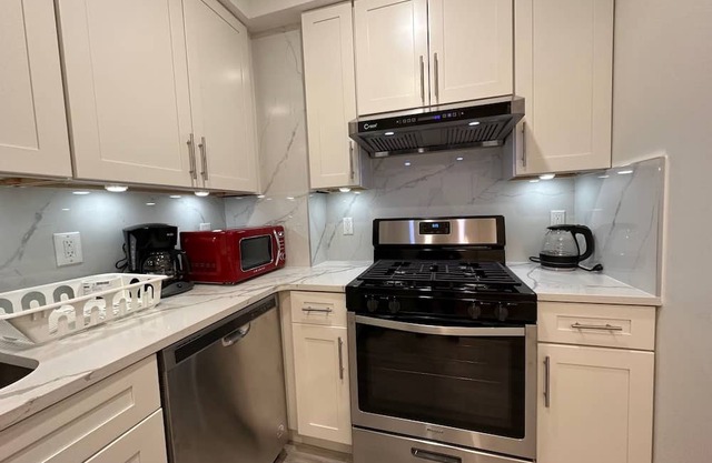 Brand New 1br - Linens Wi-Fi 3rd fl