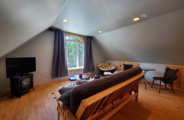 Mountain Basecamp for fun and adventure.