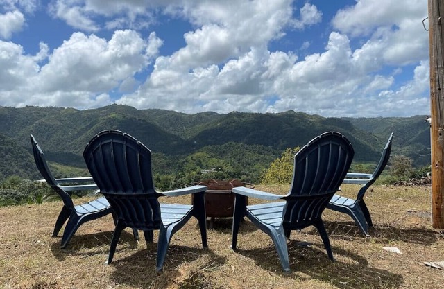 Cozy Cabin, Stunning Views, PR Mountains