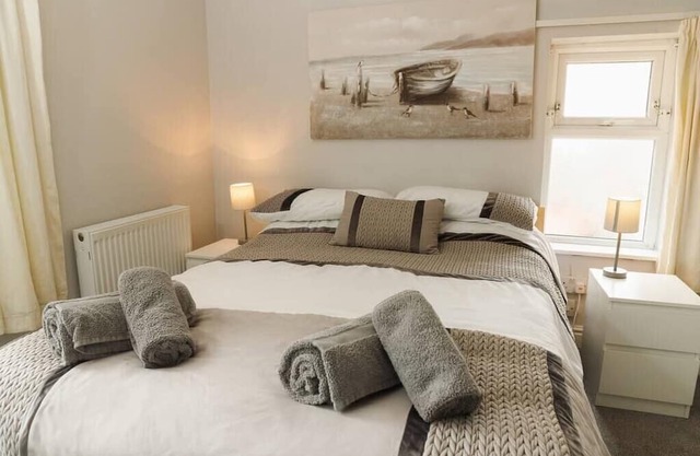 Seaside Bliss: Your Perfect 1BR Wales Escape