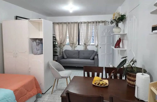 Clean Transient house, short stay