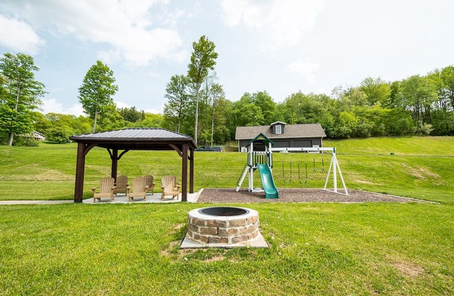 Mountainside Loft Cabin 45L-Hot Tub