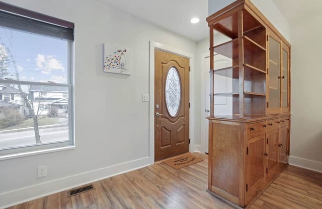 Terrific 3-bedroom house in Dayton with WiFi, AC