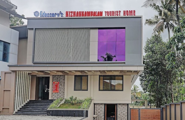 Super OYO Capital O Kizhakkambalam