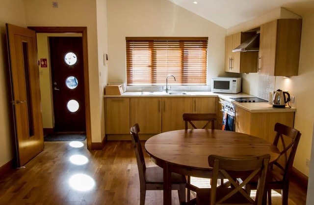 2-Bedroom Self Catering Apartment with Sea views