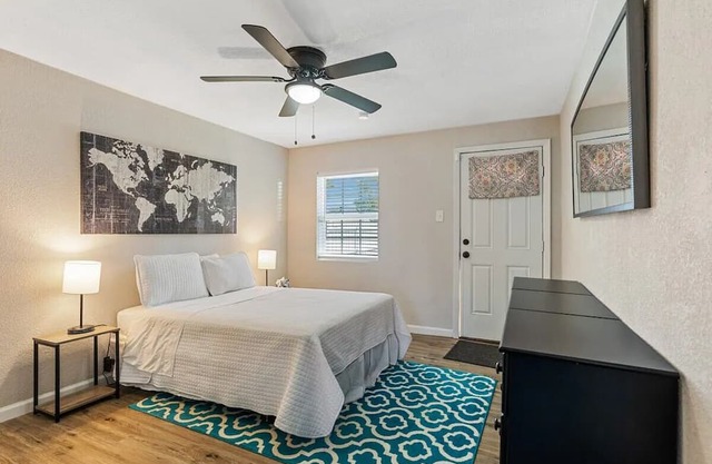 Modern & Cozy 1BR haven-near Bishop Arts District