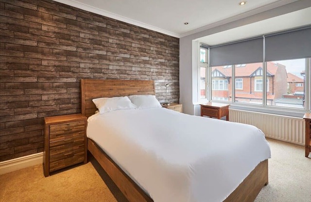 Host & Stay | Spire View House