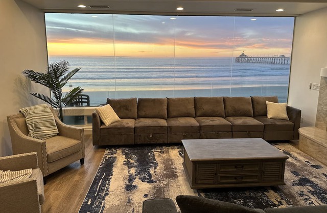 Imperial Beach House Waterfront Retreat!!