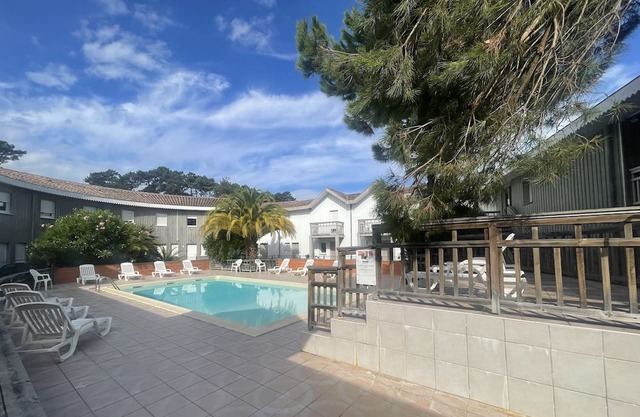 Apartment 'Appartement Terrasse Ref46' with Shared Pool, Private Terrace and Wi-Fi