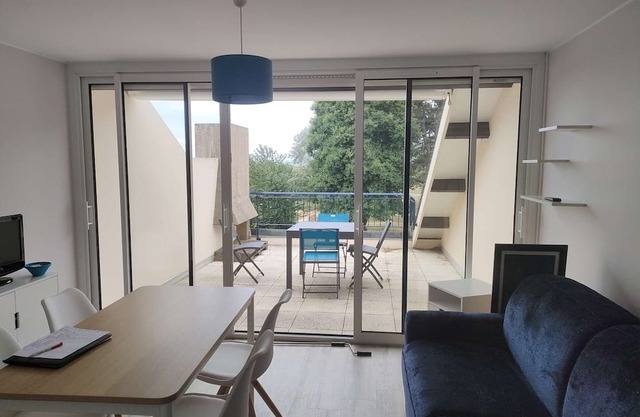 A Louer Appartement T1bis Terrasses de Kerjouanno vue mer