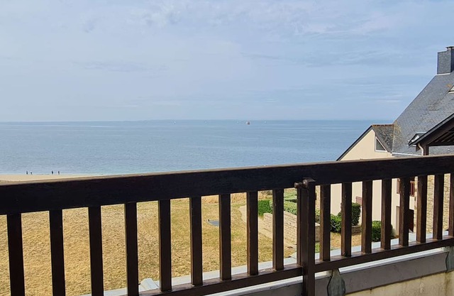 Duplex apartment for 6 sea view Fogeo beach