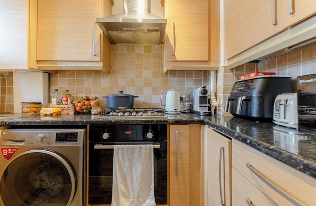 Contemporary 2BD Flat w/Shared Garden — Deptford!