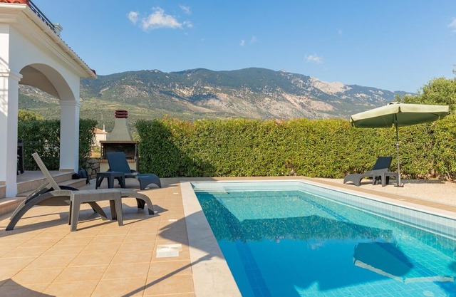 Villa Petra in Karavados