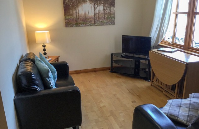 2 bedroom accommodation in Inverness