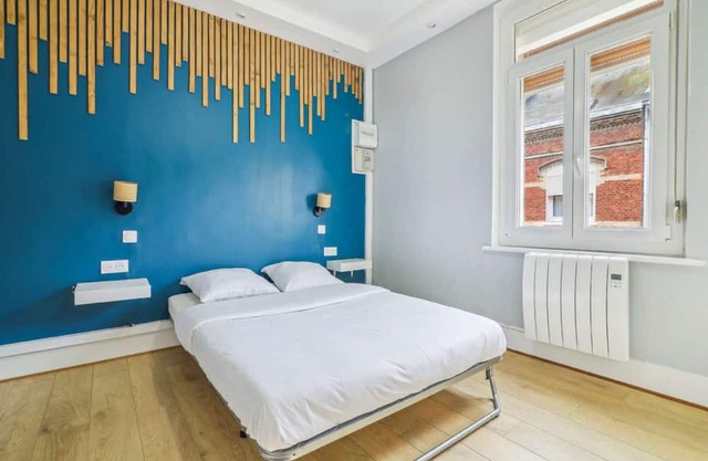 Chic and comfortable studio