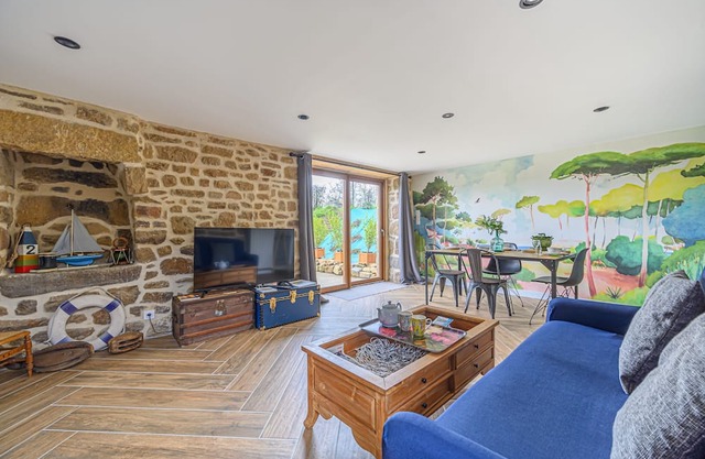 Cottage 'Gîte D'izel - Rdc' with Private Terrace, Private Garden and Wi-Fi