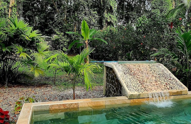 Enjoy the sounds of nature in this tranquil home, only minutes to Puerto Viejo.