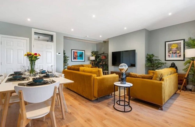 Host & Stay | Upper Duke Street Apartment