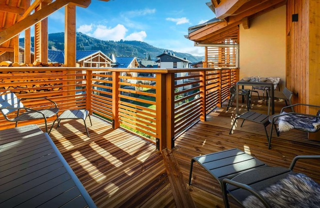 Les Doliges - Les Gets village apartment for 10 near lifts - OVO Network
