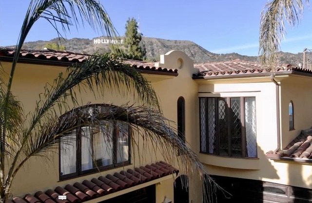 Private Views of the Hollywood Sign! 3 Bedroom Spanish-Styled Villa.