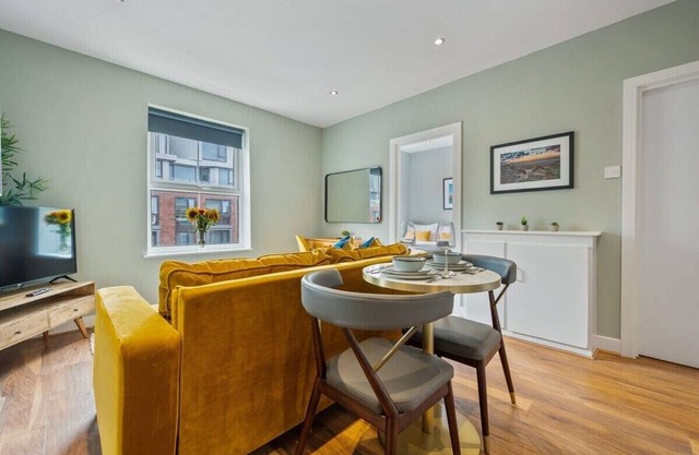 Host & Stay | The Georgian Quarters at Bedford IV