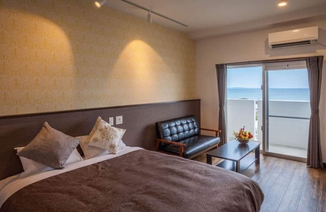Double bedroom Capacity 12 people nonsmoking / Shimajiri-gun Okinawa