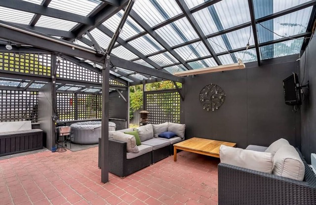 Prime Location, Stylish Space