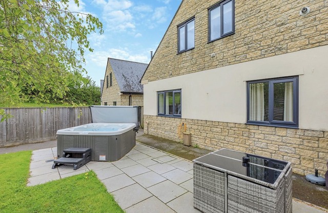 The ultimate spacious and modern two storey cottage.