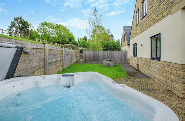 Luxuriously modern and spacious two storey cottage.
