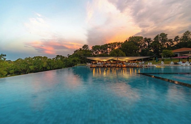 2 Superior Triple Double – Cheerful Stay for 6 Guests with Double + Single Beds