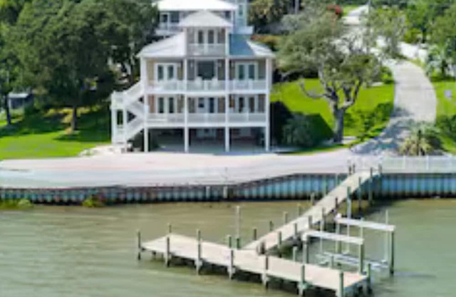 Waterfront home with ocean views and walk to Downtown Swansboro
