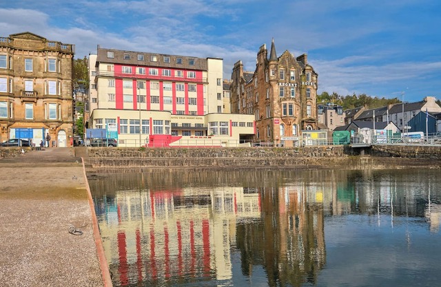 Family Comfort in Central Oban | Walk to McCaig’s Tower, Museum & Distillery