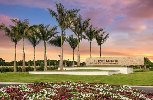 Resort Amenities- Pool/Gym/Golf-3 Beds 2 Baths-Lakeview-Dogs Ok