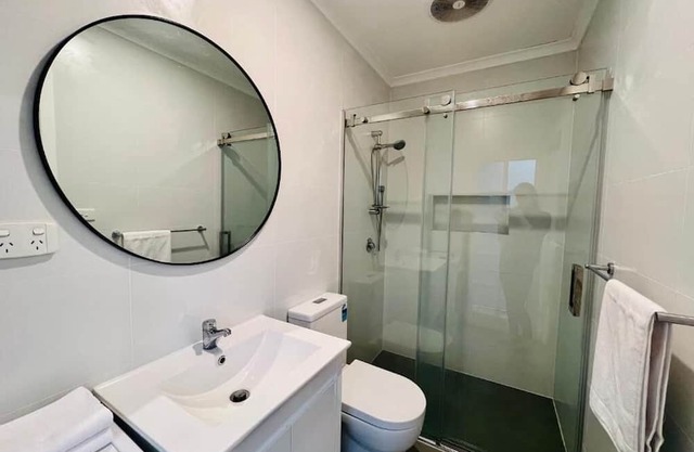 Cozy Self Contained Studio + Seperate Spacious Living Room