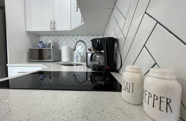 Wonderful apartment near the Airport, Beaches and Downtown