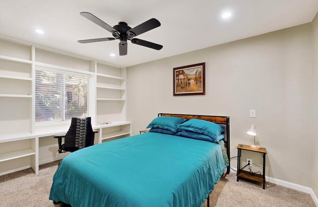 NEW 2-bed/2-bath condo in serene Uptown walk to 3 Malls/restaurants/movies