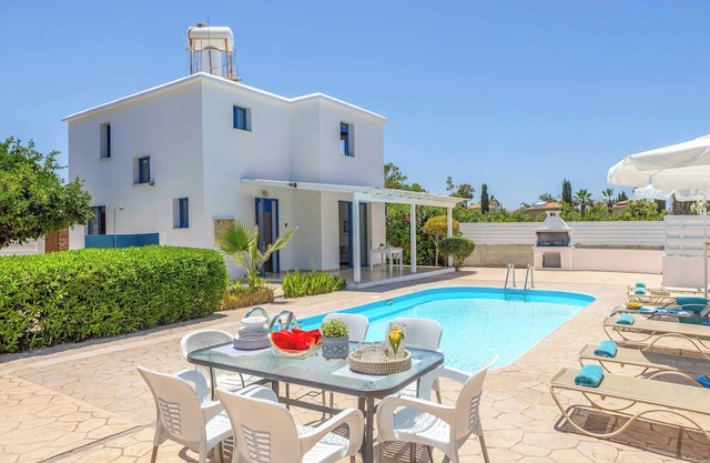 Villa Anatoli - Three Bedroom Villa, Sleeps 6